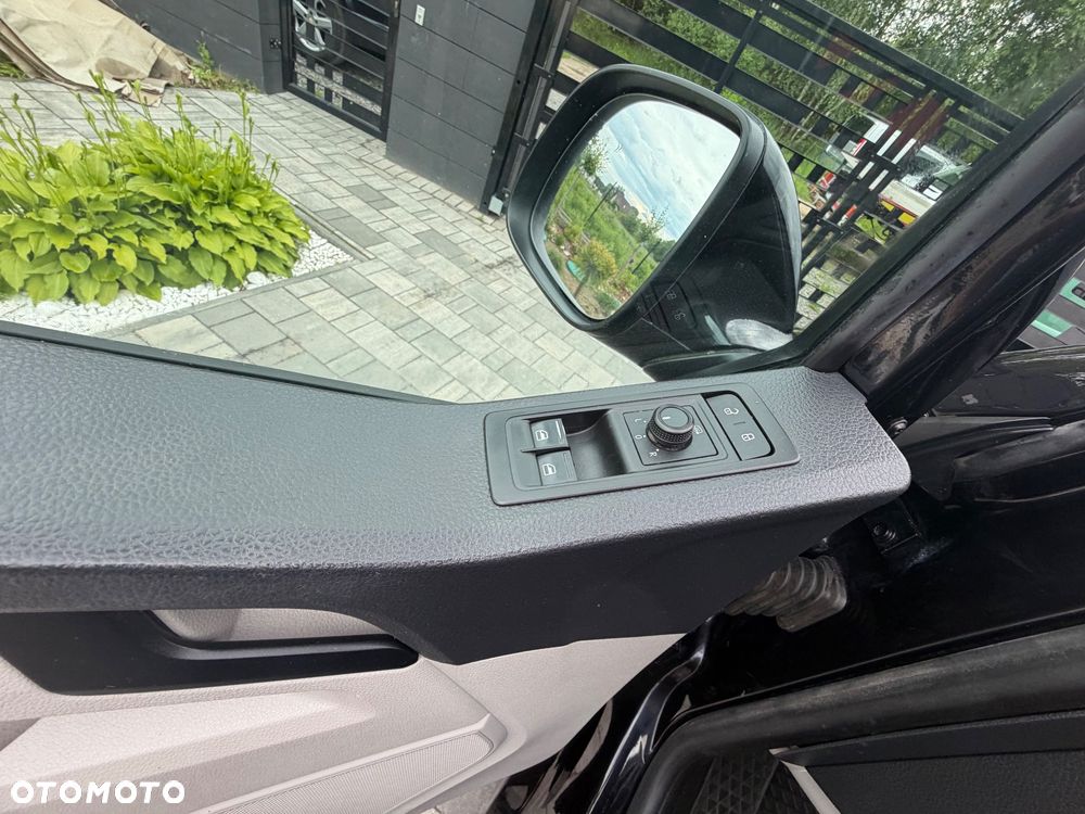 Volkswagen Transporter - 16