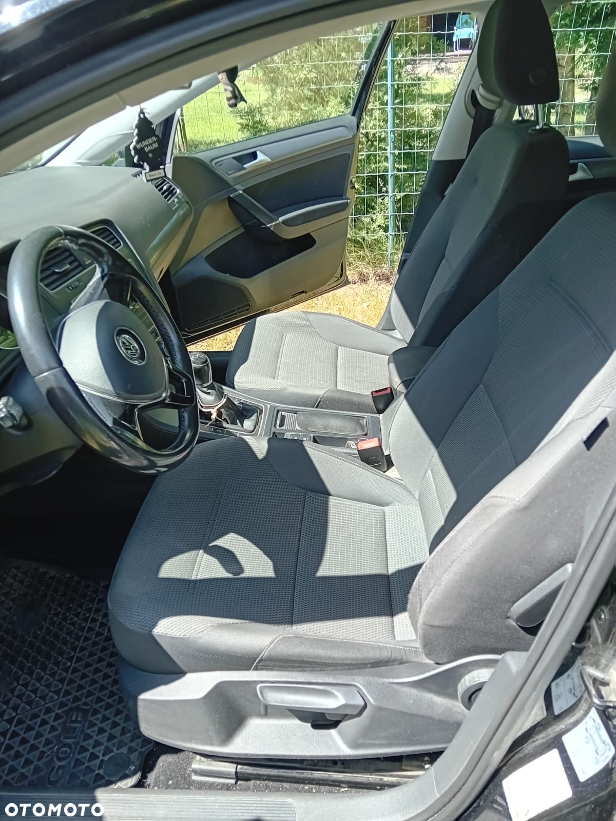 Volkswagen Golf VI 1.6 TDI 4Mot Comfortline - 9