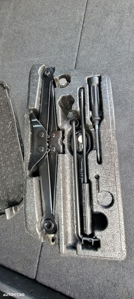 Volkswagen Golf 2.0 TDI 4Motion (BlueMotion Technology) Highline - 25