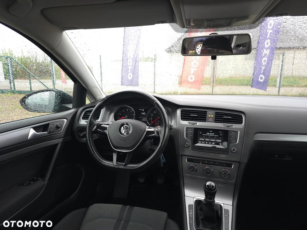 Volkswagen Golf 1.2 TSI BMT Trendline - 33