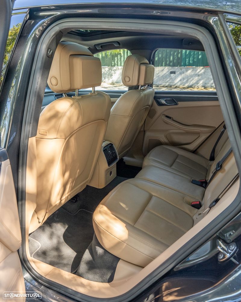 Porsche Macan - 16