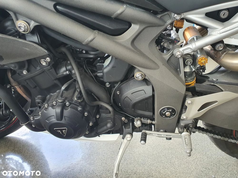 Triumph Speed Triple - 9