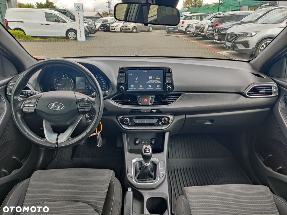 Hyundai i30 1.4 Classic + - 8
