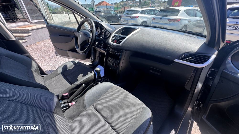 Peugeot 207 1.6 HDi Premium - 23