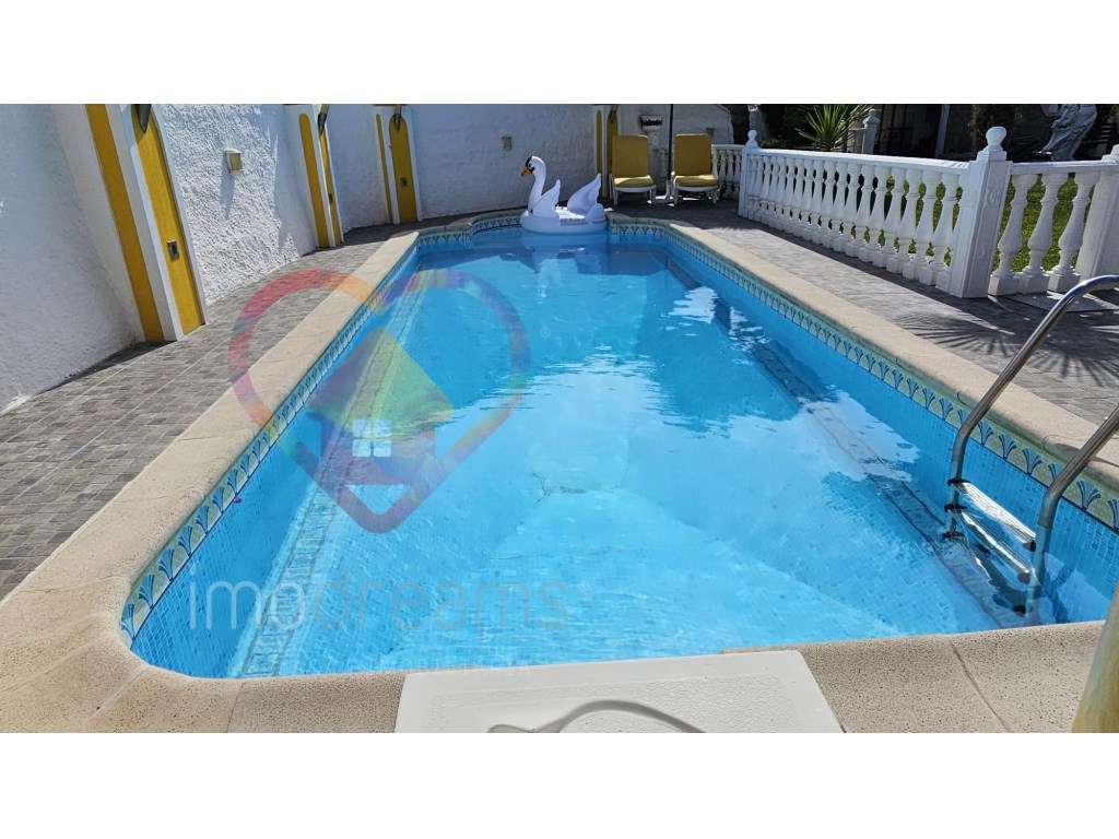 Moradia T5 com piscina + apartamento T1 em Esgueira, Aveiro - Grande imagem: 4/60