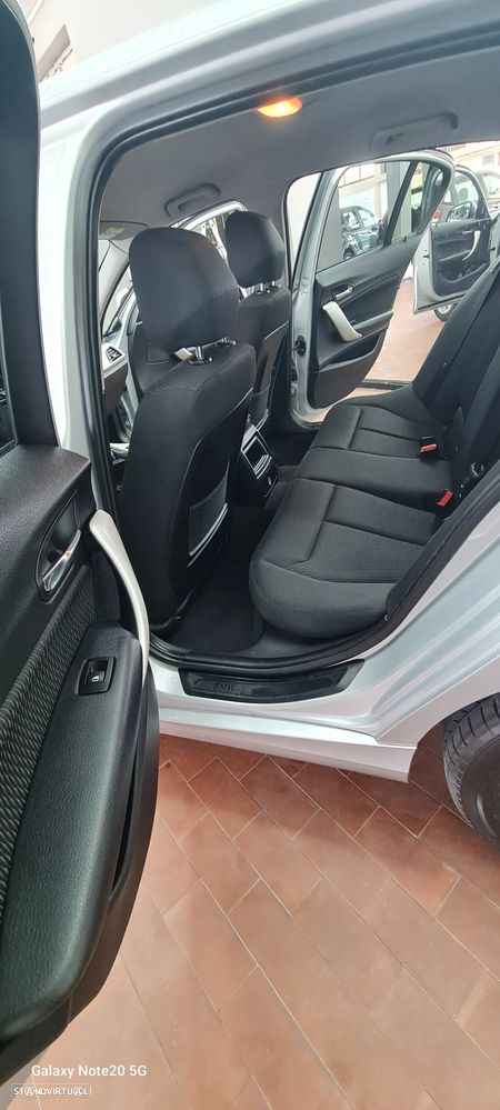 BMW 116 d EfficientDynamics Edition Sport Line - 17