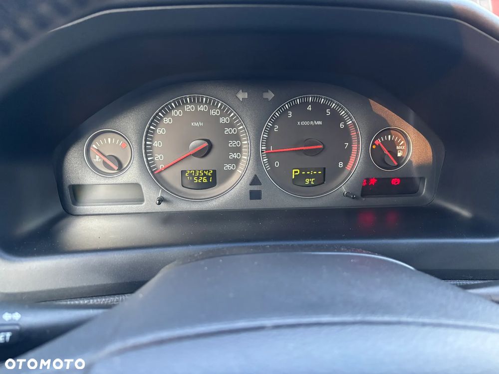 Volvo V70 2.4 Momentum - 21