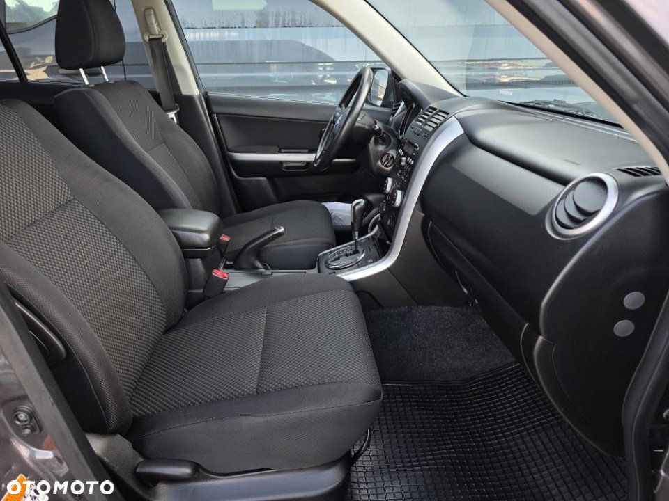 Suzuki Grand Vitara - 22