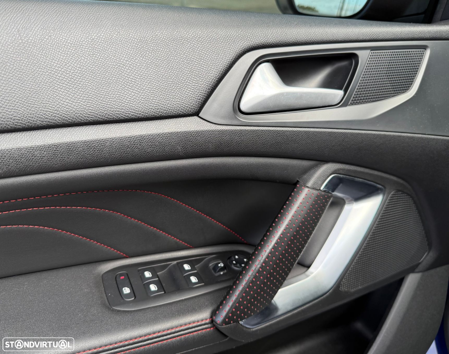 Peugeot 308 1.6 e-THP GTi - 15