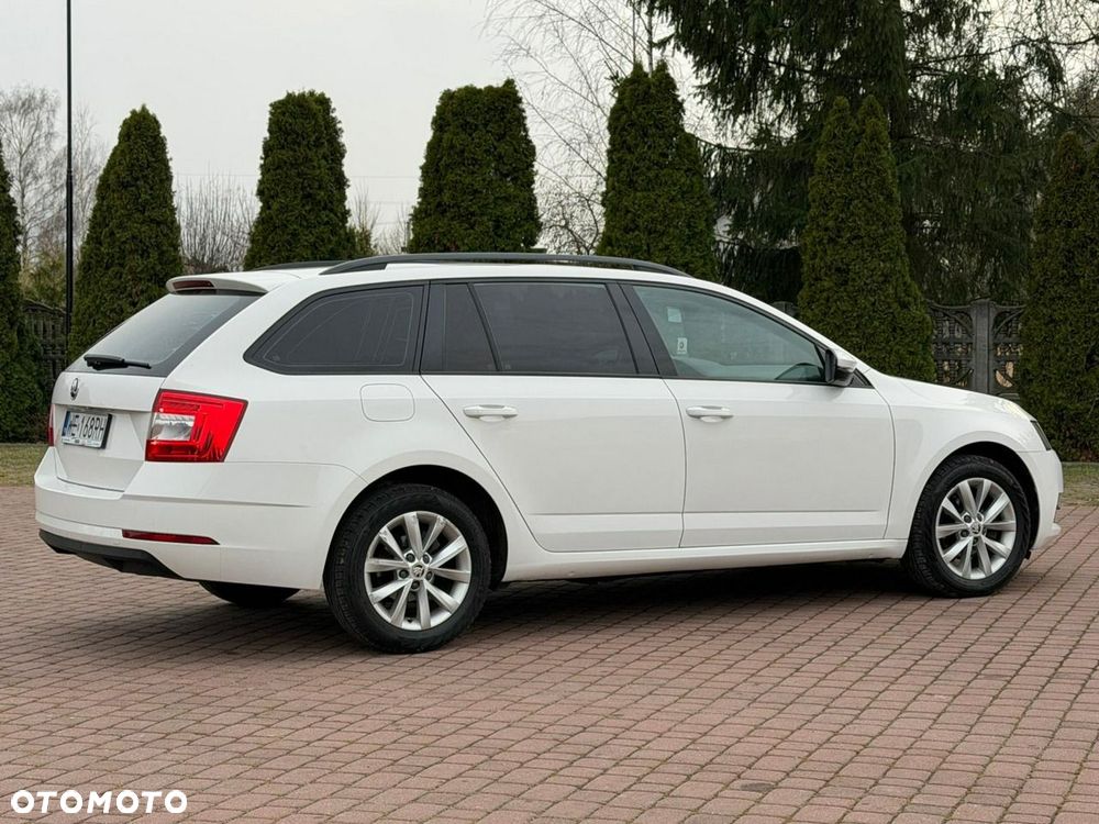 Skoda Octavia 1.6 TDI Ambition - 23
