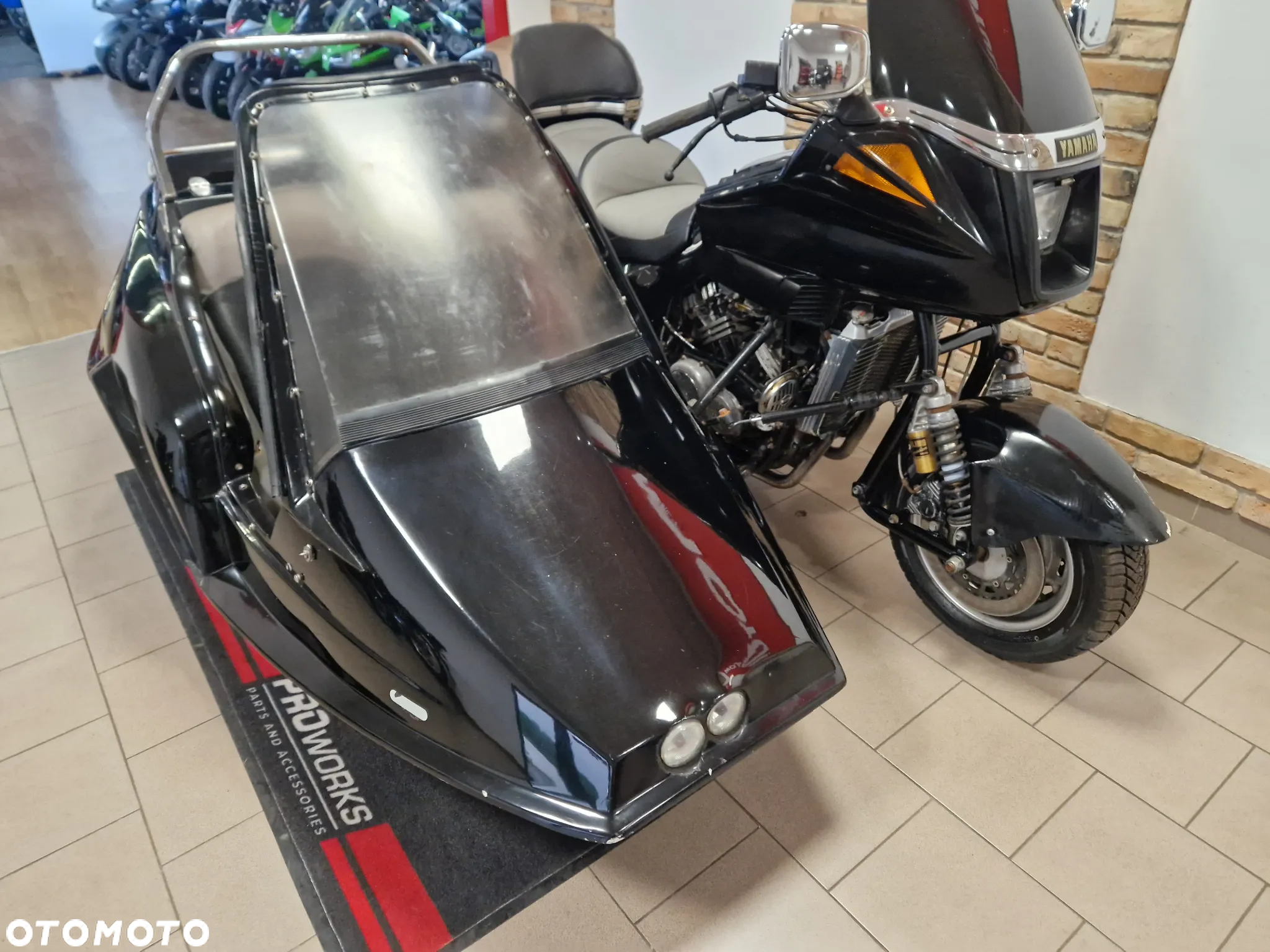 Yamaha XVZ - 26