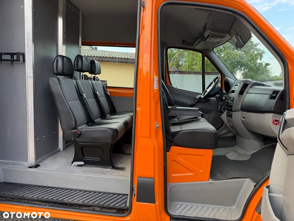 Volkswagen CRAFTER 6 osób Brygadówka - 11