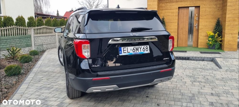 Ford Explorer - 3