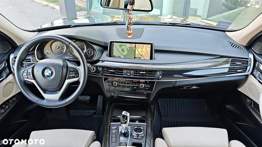 BMW X5 xDrive30d - 12