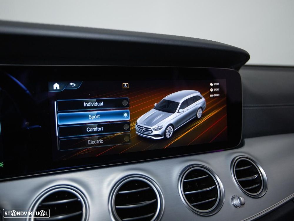 Mercedes-Benz E 300 de AMG Line - 30