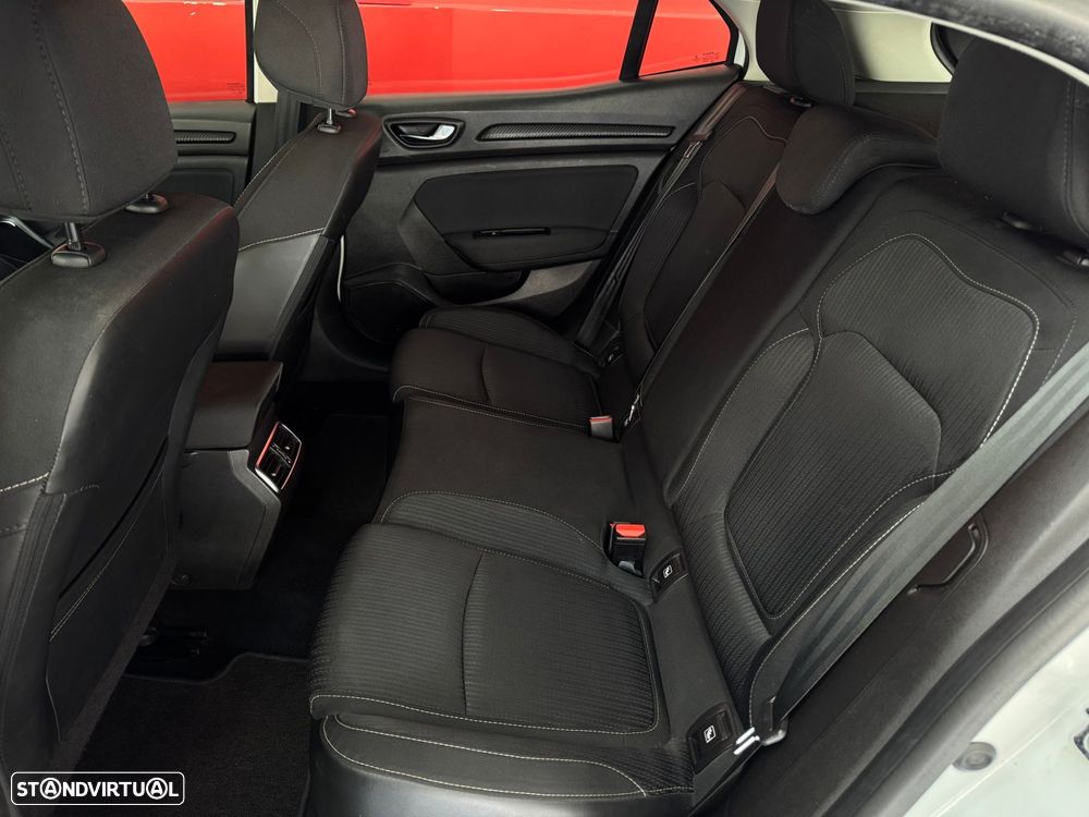 Renault Mégane 1.5 Blue dCi Zen - 11