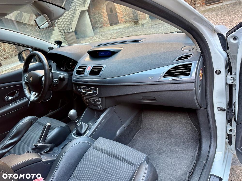 Renault Megane dCi 160 FAP GT - 25