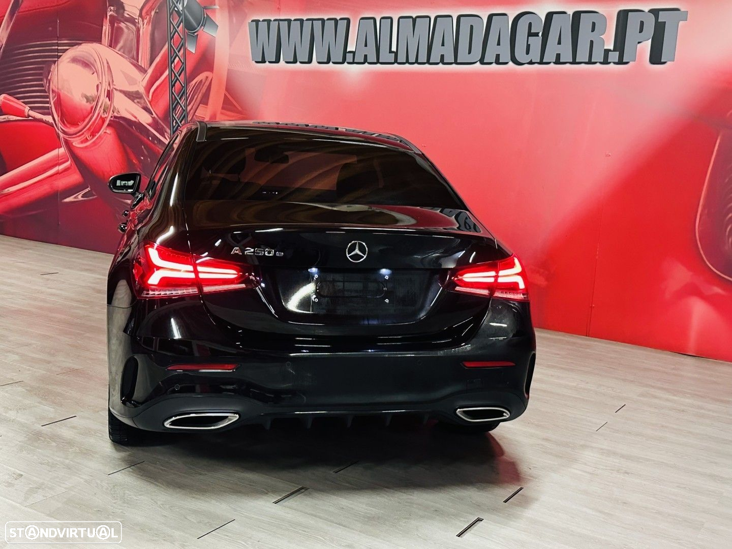 Mercedes-Benz A 250 e AMG Line - 4