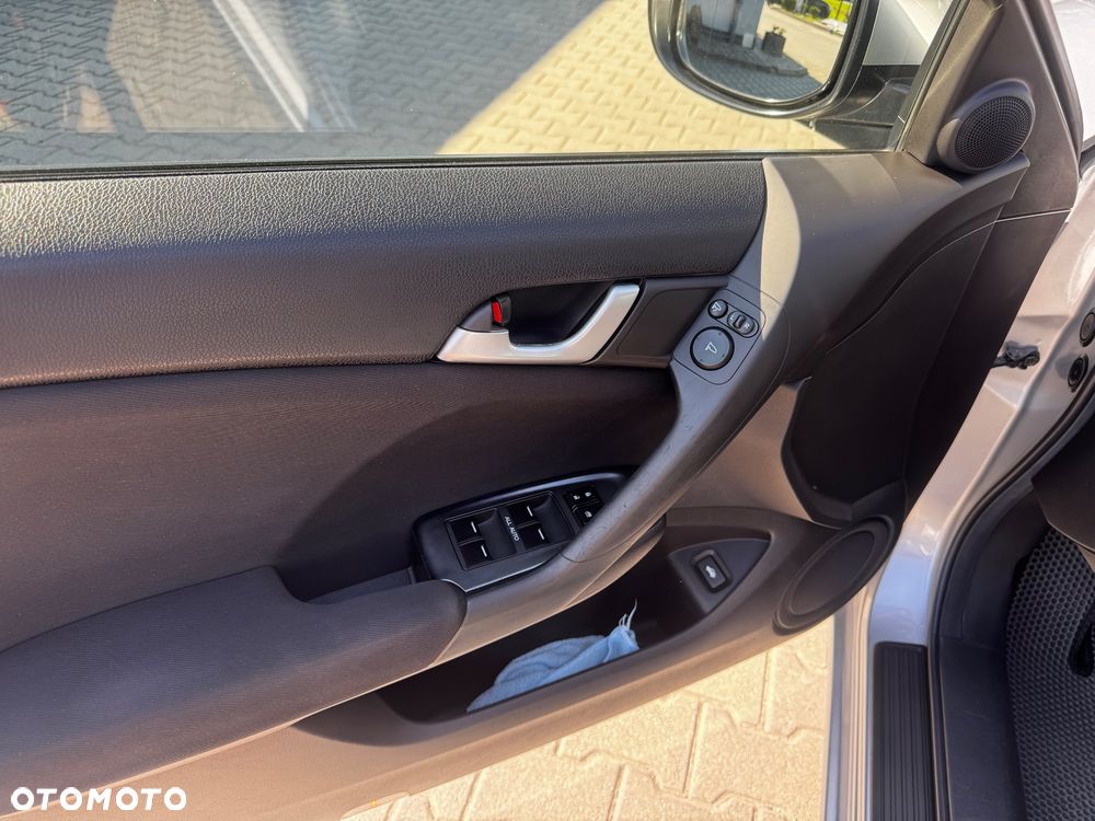 Honda Accord 2.0 Elegance - 12