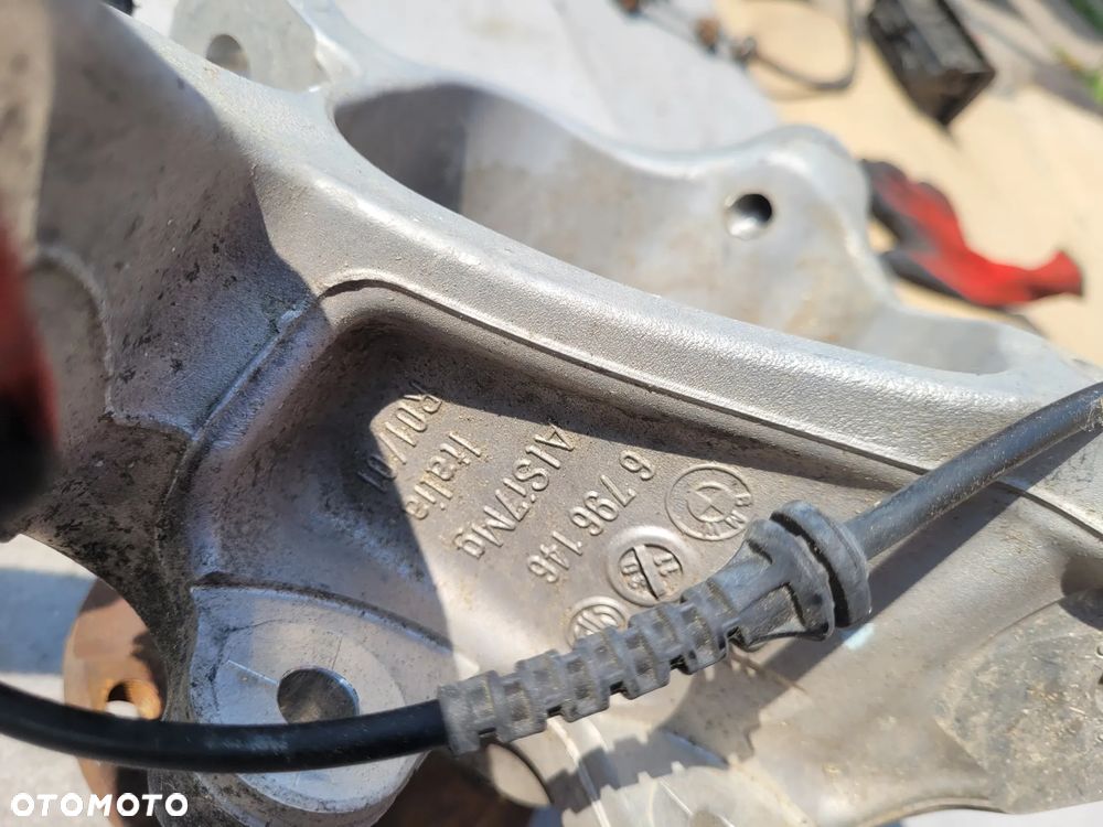 Zwrotnica piasta lewa prawa tył tylna ABS BMW F13 F12 4,0 D 6796146 6796145 - 9