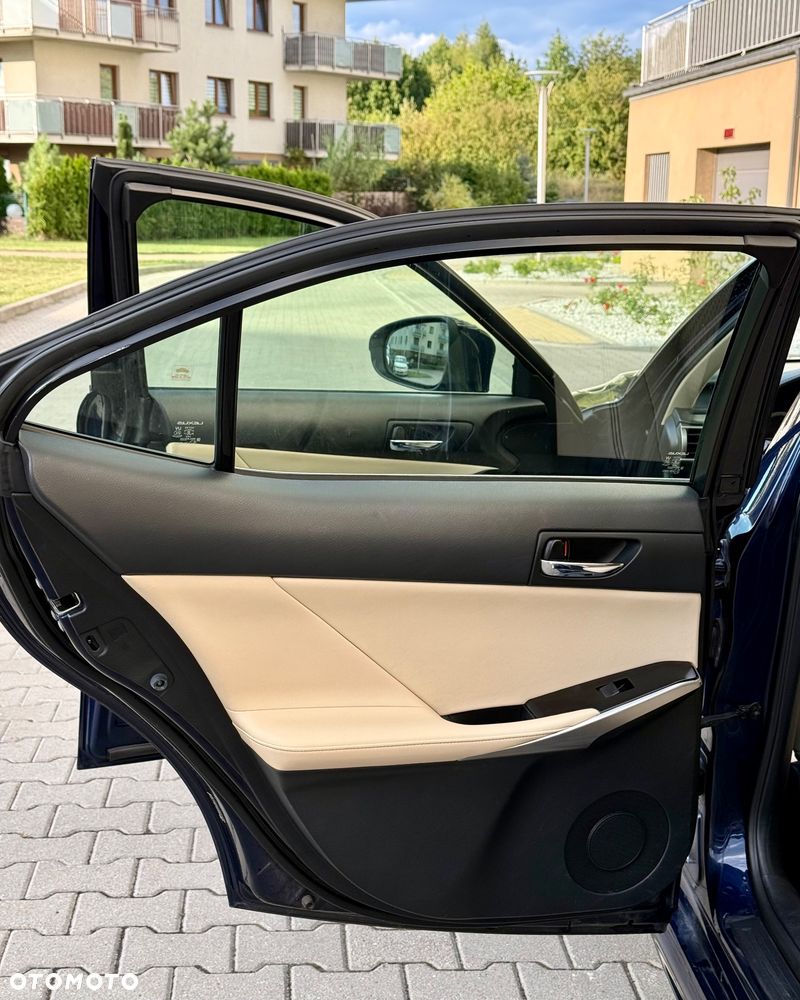 Lexus IS 250 Elegance - 24