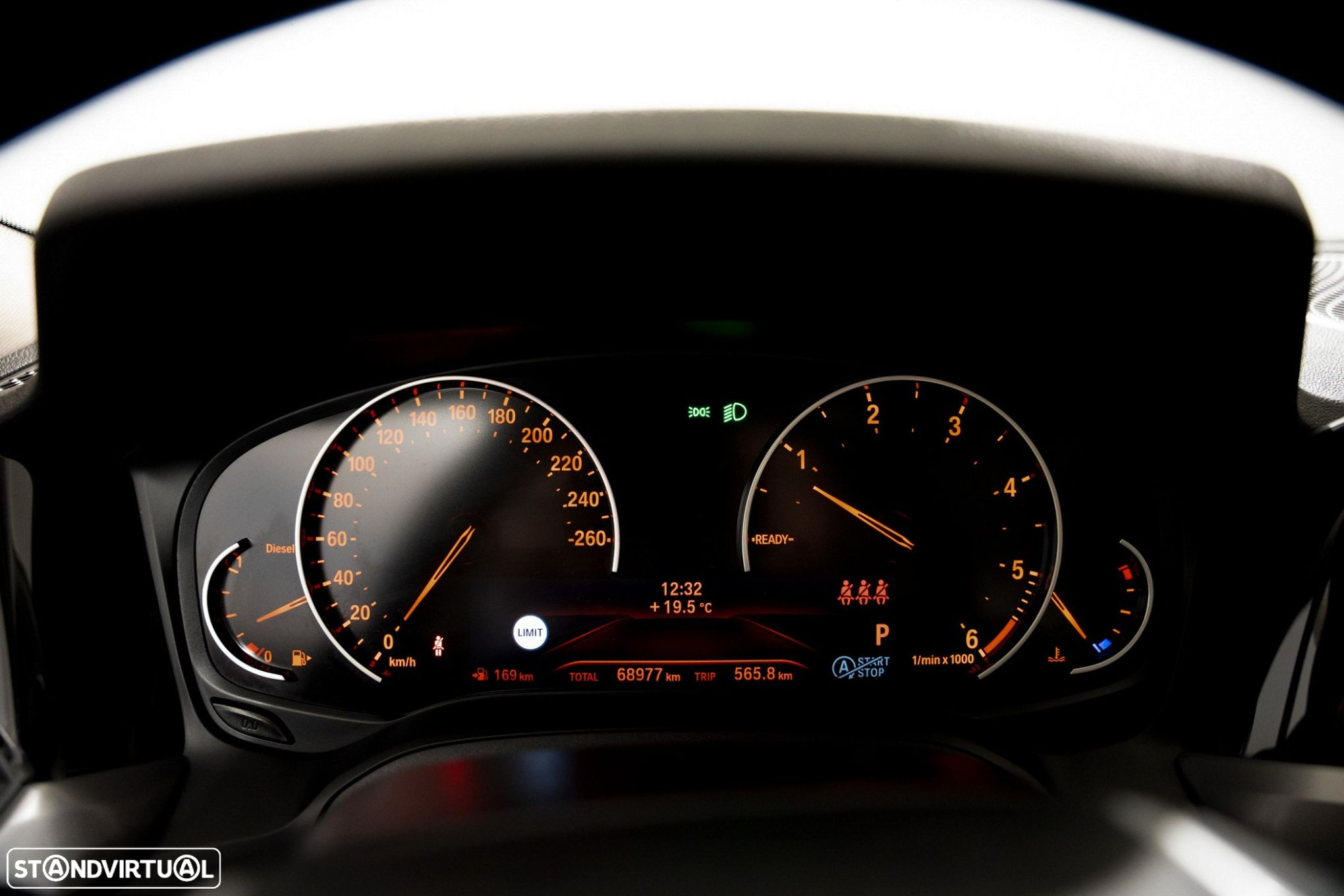 BMW 318 d Auto - 14
