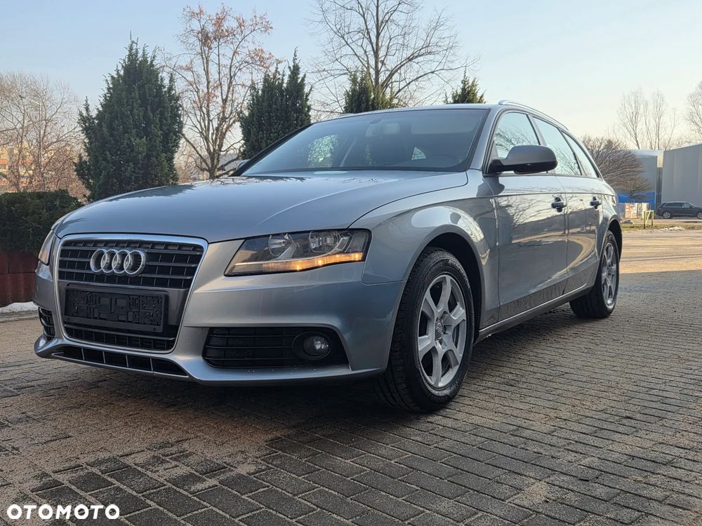 Audi A4 Avant - 1