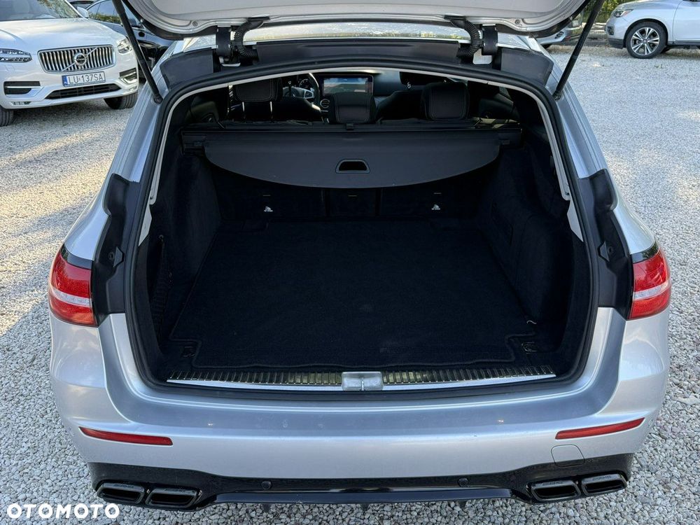Mercedes-Benz Klasa E 400 4-Matic 9G-TRONIC - 15