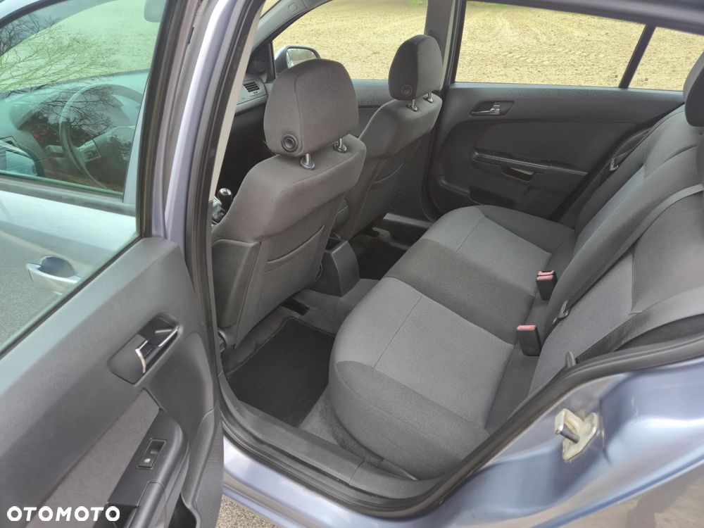 Opel Astra - 9