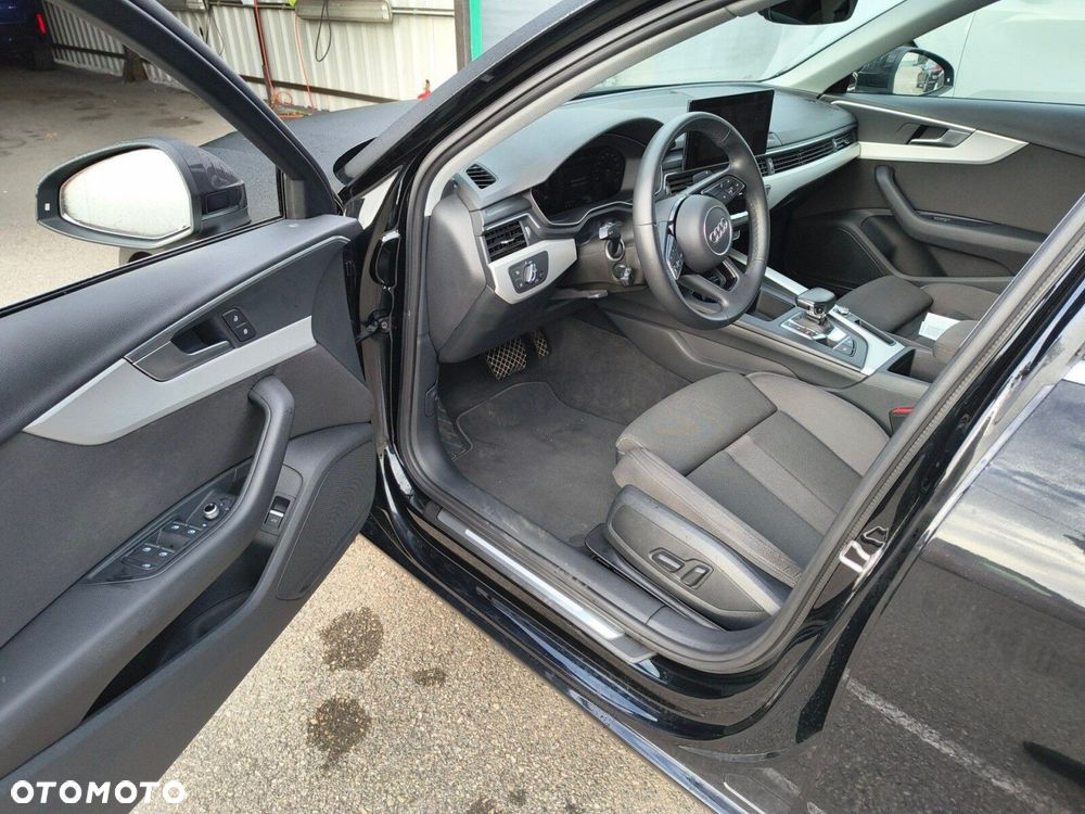 Audi A4 Avant - 10