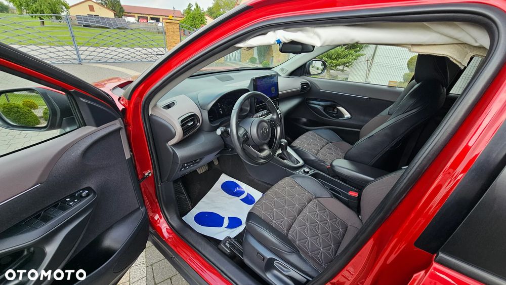 Toyota Yaris Cross Hybrid 1.5 Executive AWD - 17