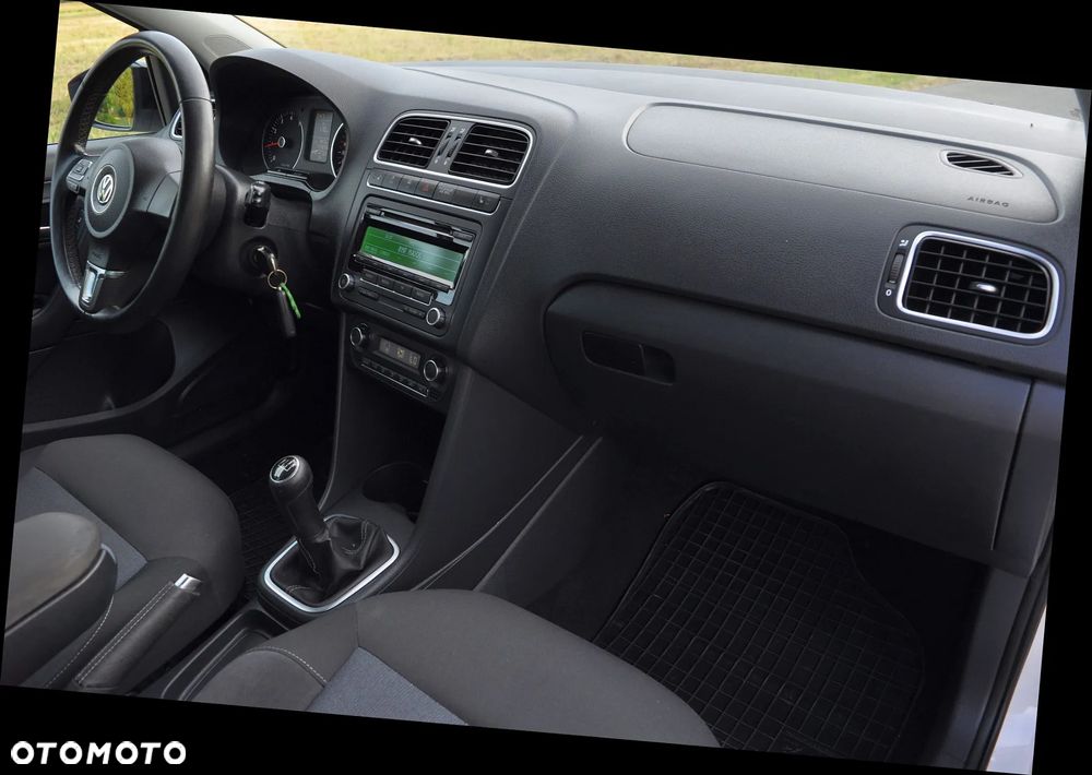 Volkswagen Polo 1.2 Style - 24