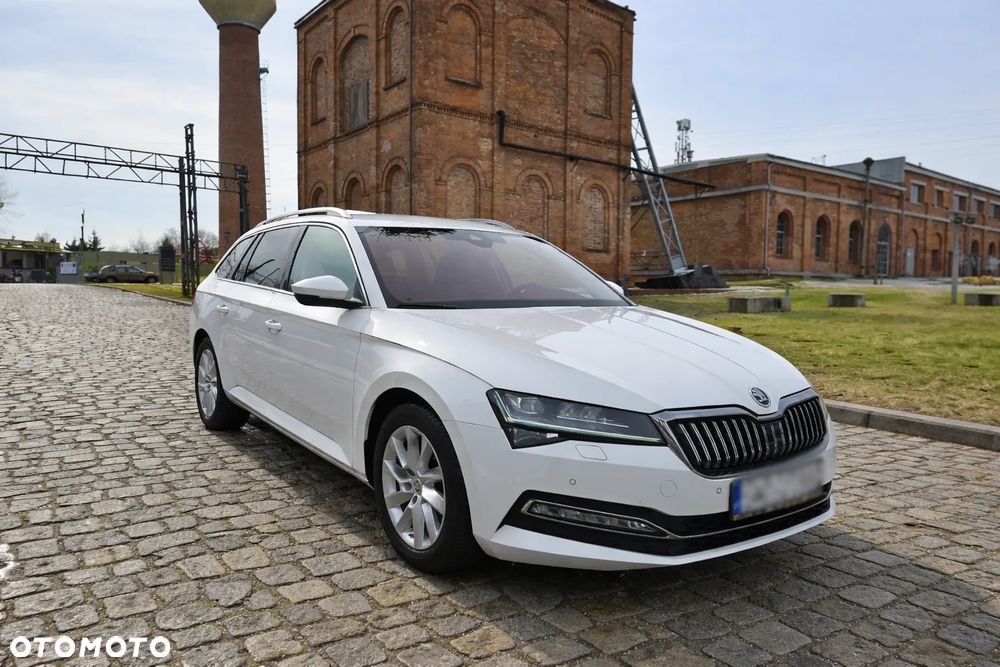 Skoda Superb 2.0 TDI SCR 4x4 Style DSG - 2