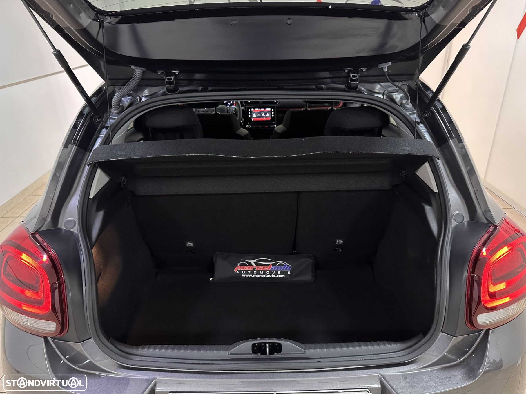 Citroën C3 1.2 PureTech C-Series - 14