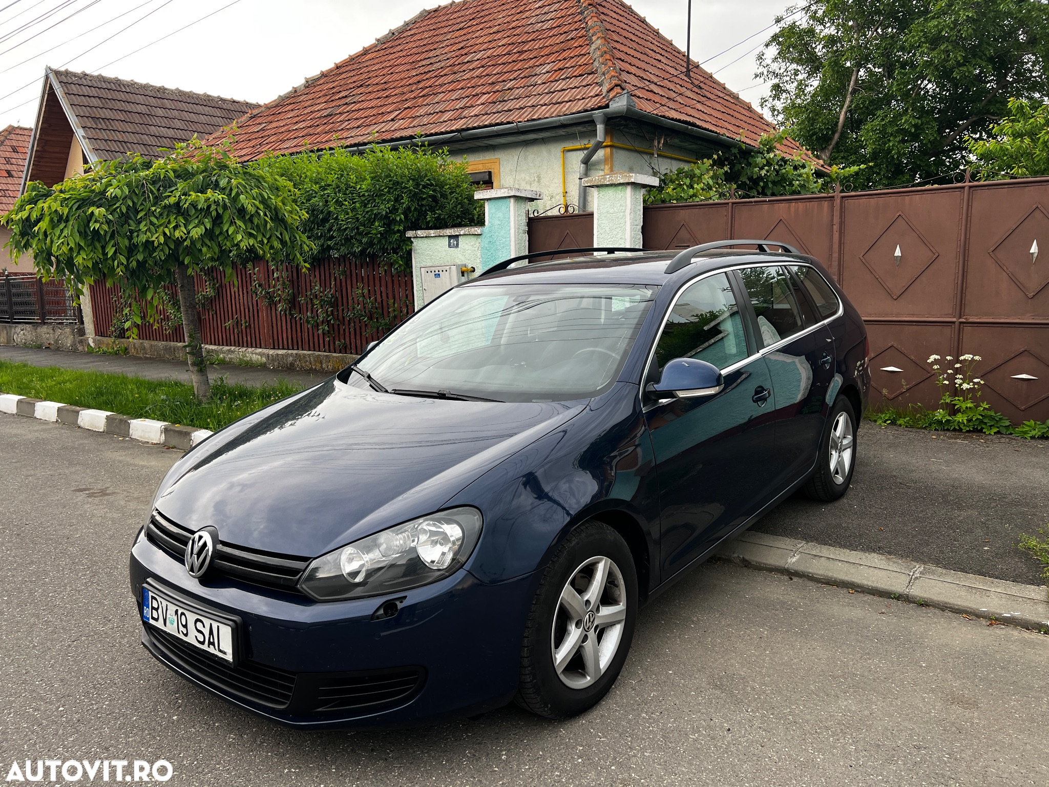 Volkswagen Golf 1.6 TDI BlueMotion Technology DPF Comfortline - 4