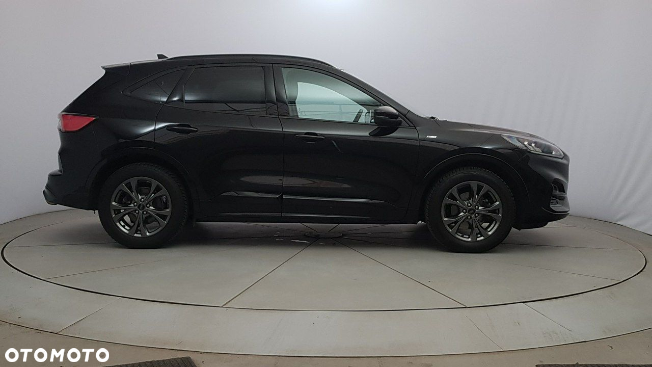 Ford Kuga - 8
