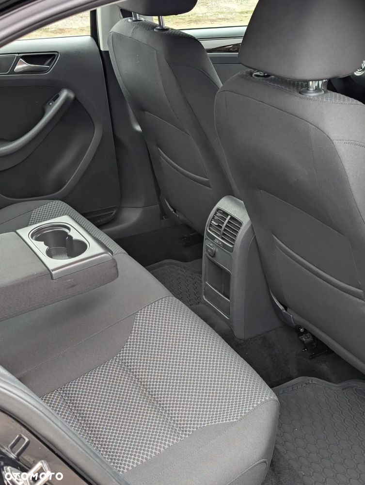Volkswagen Jetta 1.4 TSI BMT Comfortline - 17