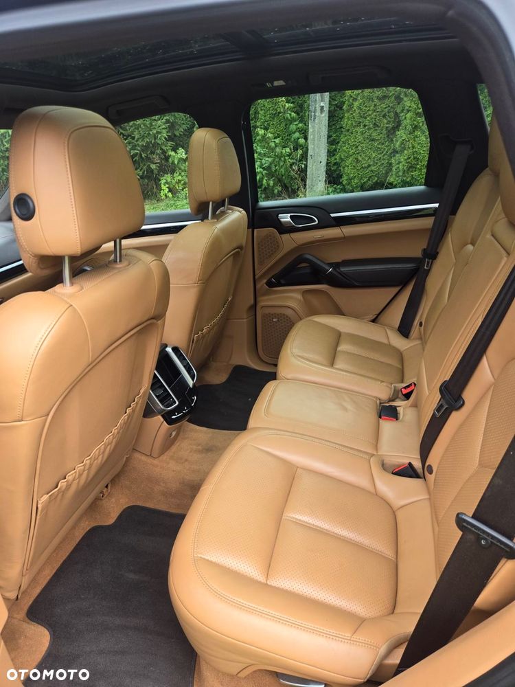 Porsche Cayenne S Diesel - 10