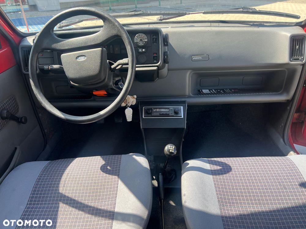 Ford Fiesta - 2