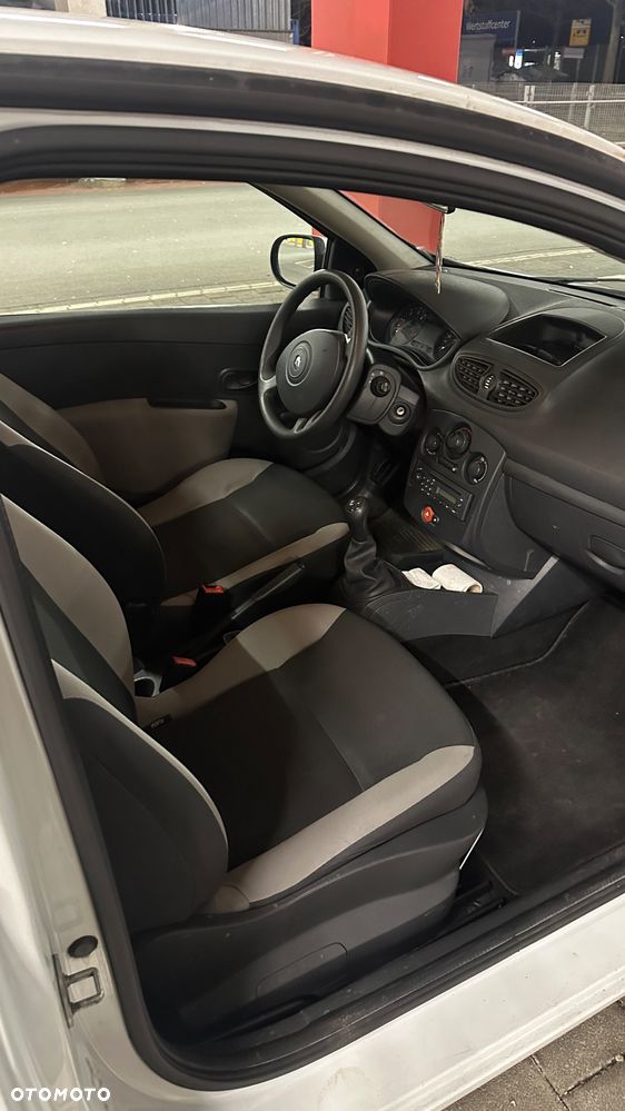 Renault Clio 1.5 dCi Expression - 6