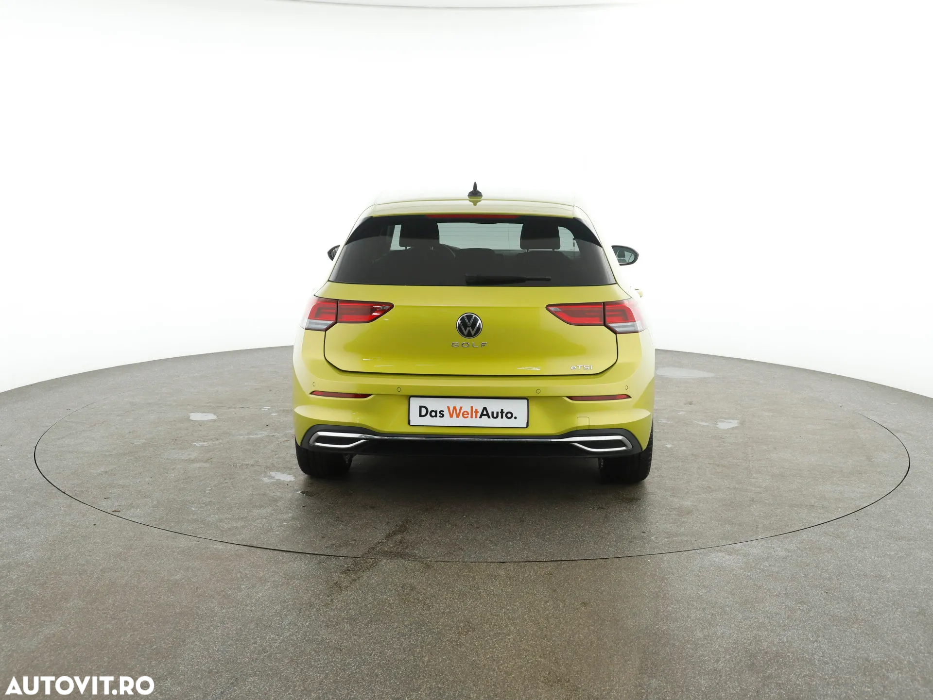 Volkswagen Golf - 8