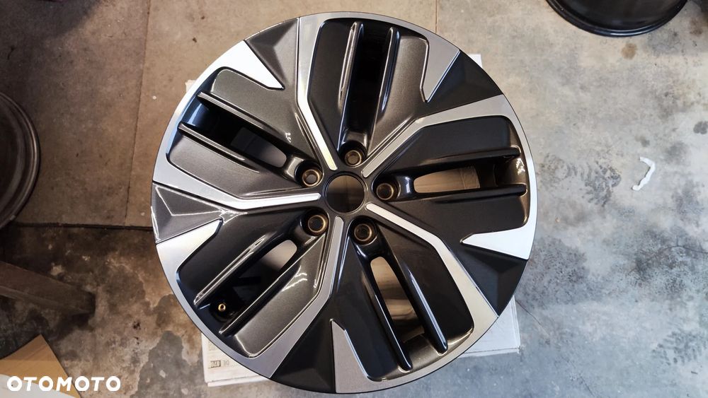 Kia EV6 21- Felga Aluminiowa 19 cali 7,5Jx19H2 ET 54,5 5x114,3 52910-CV110 - 2