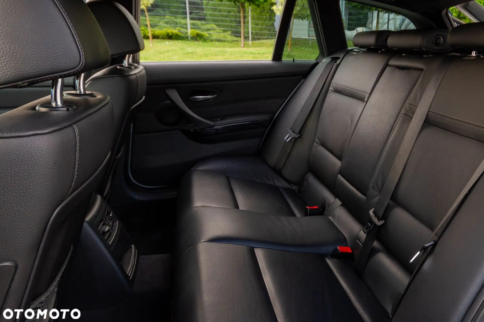 BMW Seria 3 320d xDrive - 13