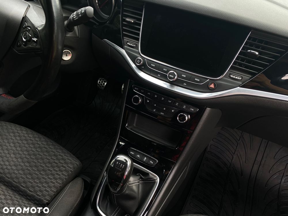 Opel Astra 1.4 Turbo Edition - 34