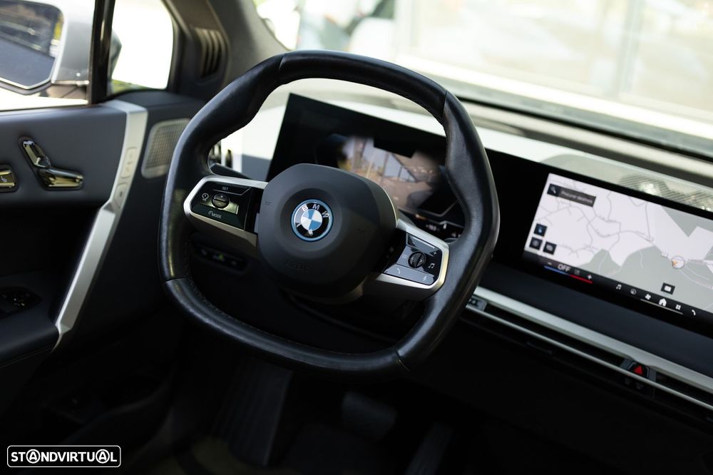 BMW iX xDrive 40 Pack Desportivo - 3