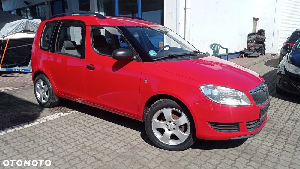 Skoda Roomster 1.2 Ambition PLUS EDITION - 4