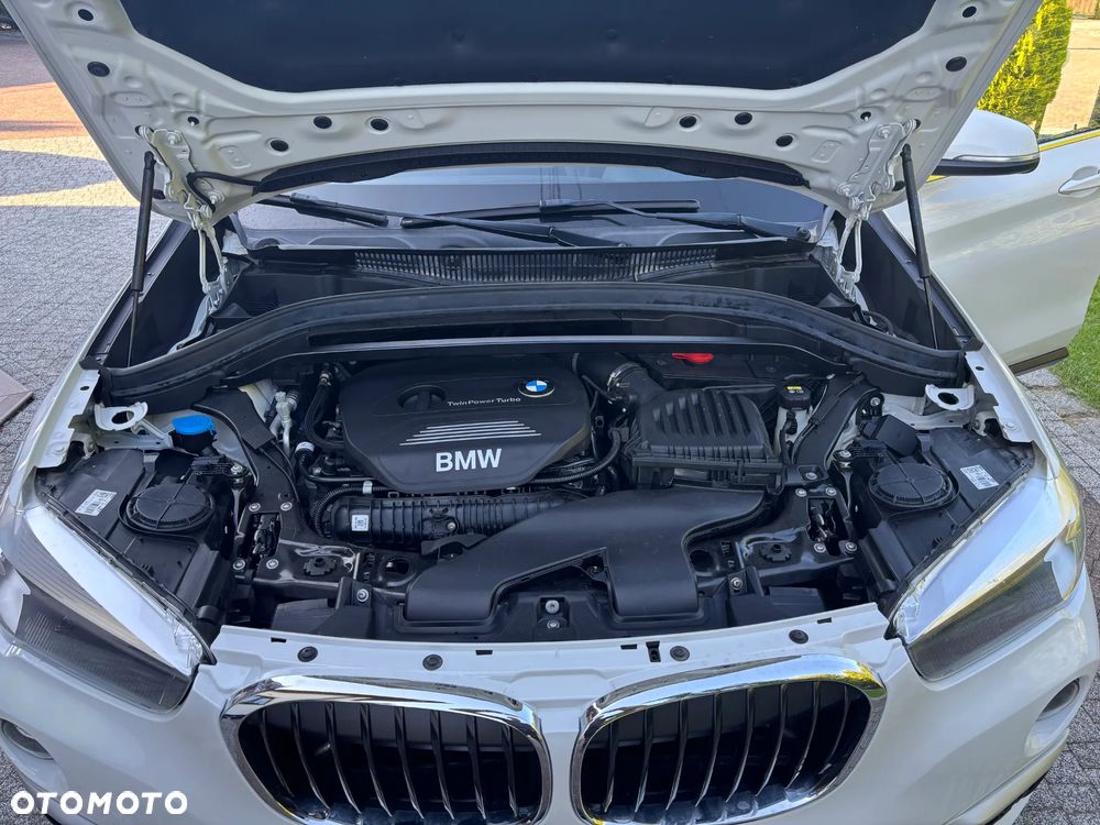 BMW X1 xDrive25i Advantage sport - 5