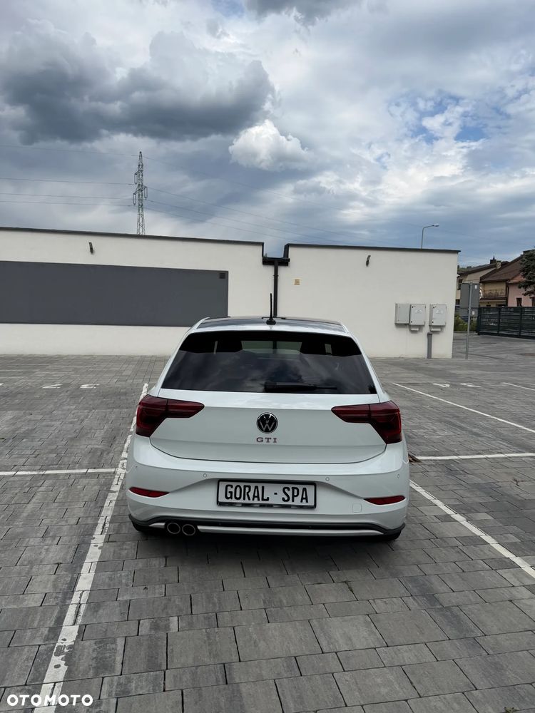 Volkswagen Polo - 5