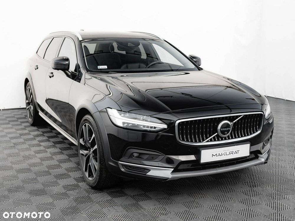 Volvo V90 Cross Country - 4