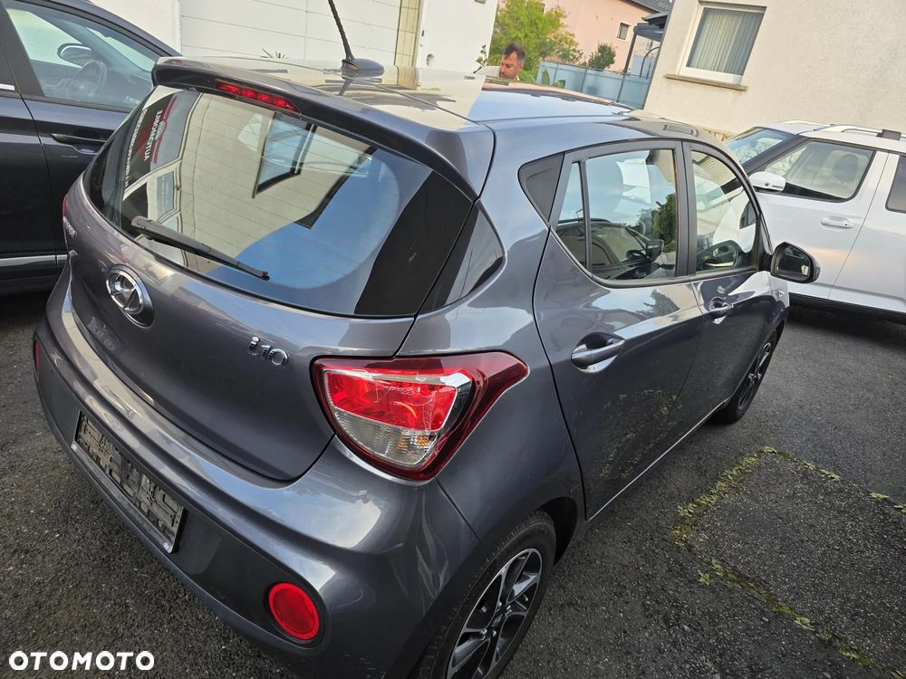 Hyundai i10 1.2 Trend - 12